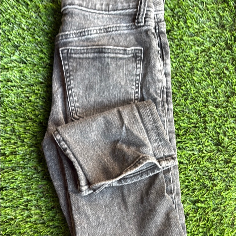 Old Navy Denim Duo in Blue and Gray boy jeans - Picture 6 of 8